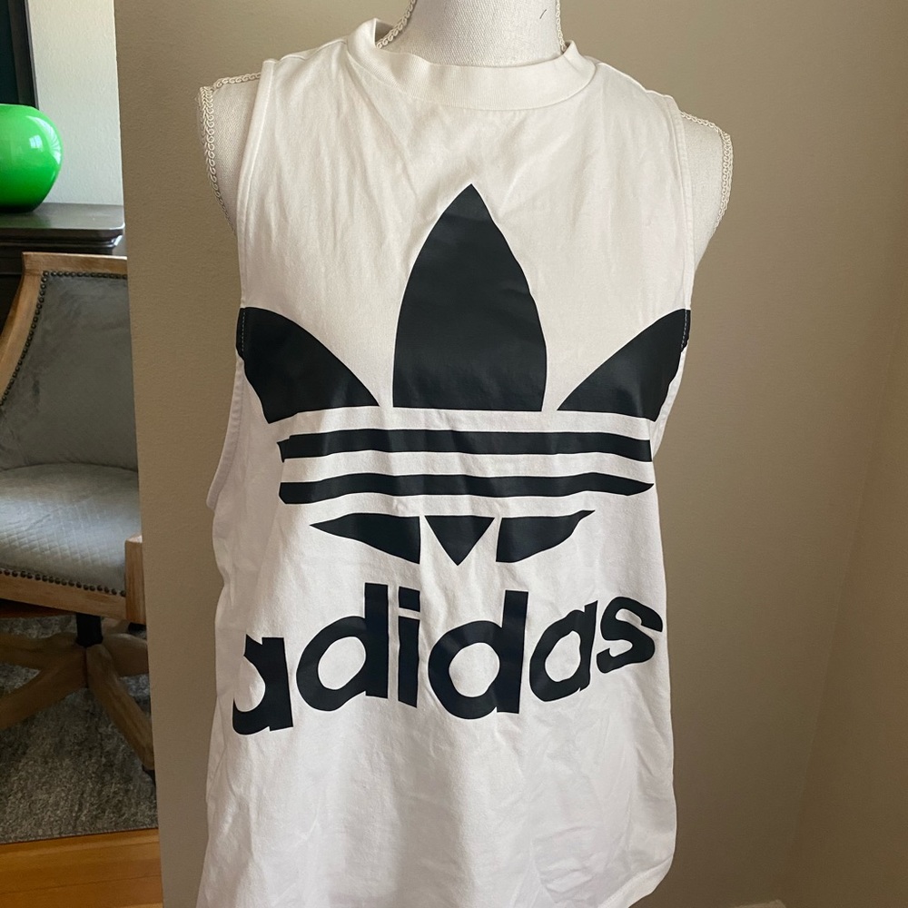 Adidas top